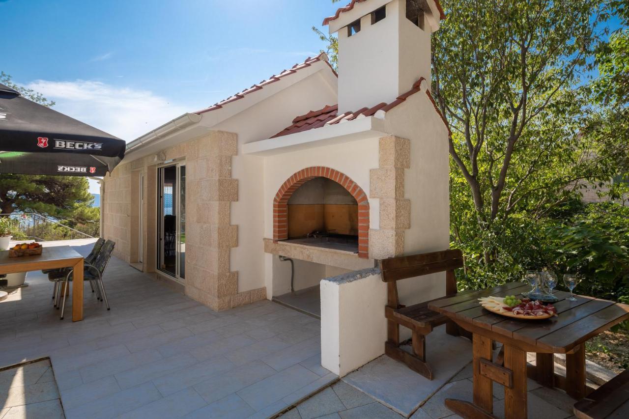 Villa Leoma With Heated Pool Marusici  Kültér fotó