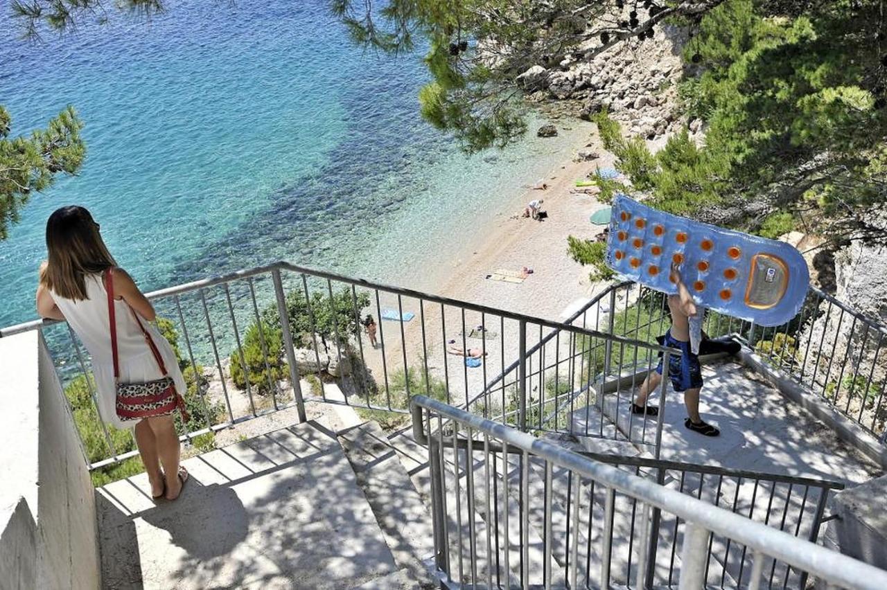 Villa Leoma With Heated Pool Marusici  Kültér fotó