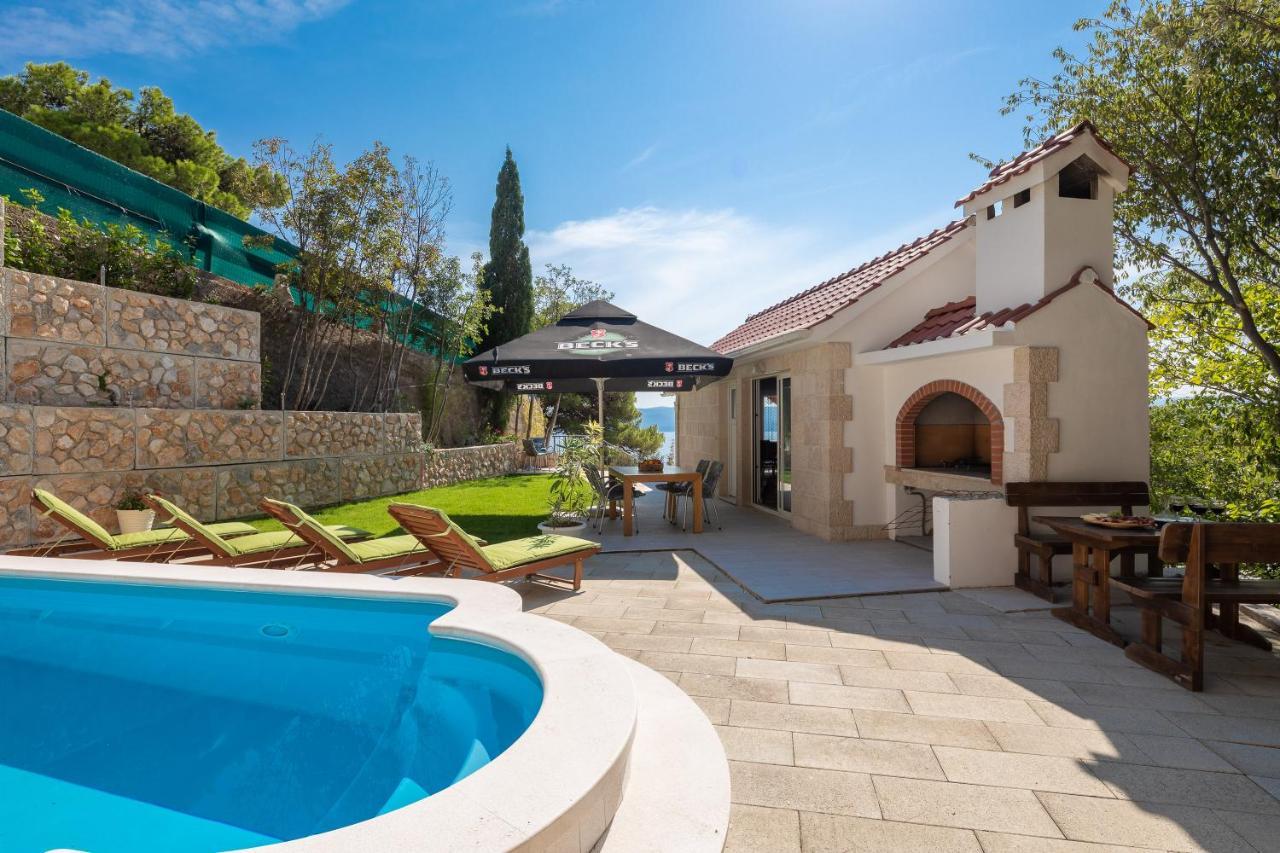 Villa Leoma With Heated Pool Marusici  Kültér fotó
